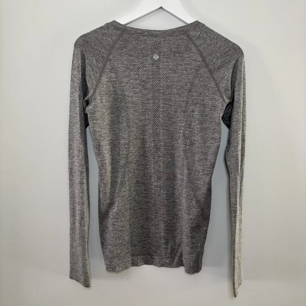 Lululemon Swiftly Shirt Womens 8 Gray Long Sleeve Thumb Holes Crew Neck‎ Gym Run